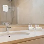 Vivi Homes - Casa Sereno - Lagoon - Pool - Garden - View Estepona