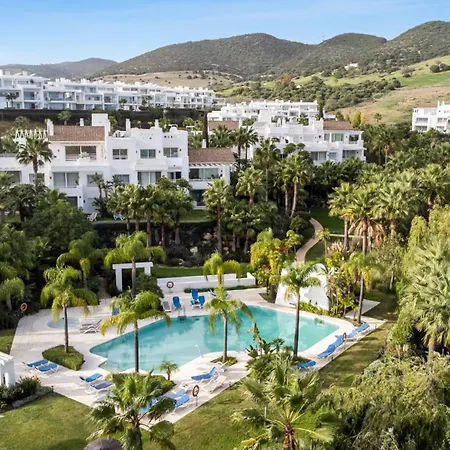 Daire Vivi Homes - Casa Sereno - Lagoon - Pool - Garden - View